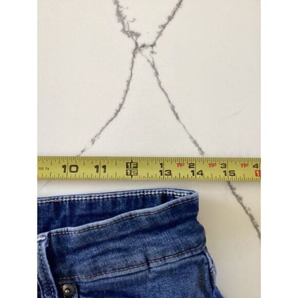 Levi Strauss Signature High Rise Shorts Sz 6 (28) Raw Hem Stretch - Picture 6 of 10